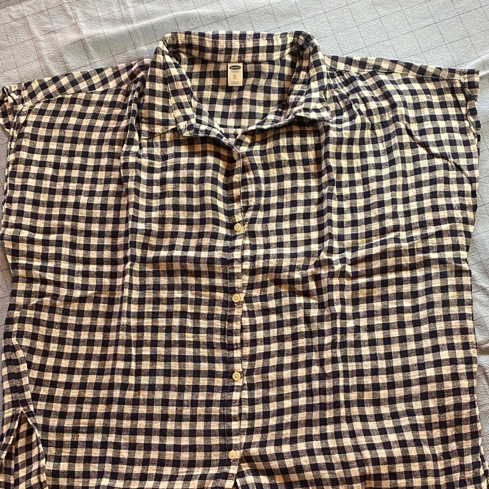 Old Navy Navy and White Checked Button-Down Shirt